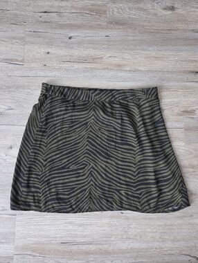 BP Olive Green Zebra Animal Print Mini Skirt Y2k Lightweight Stretch Waist Retro